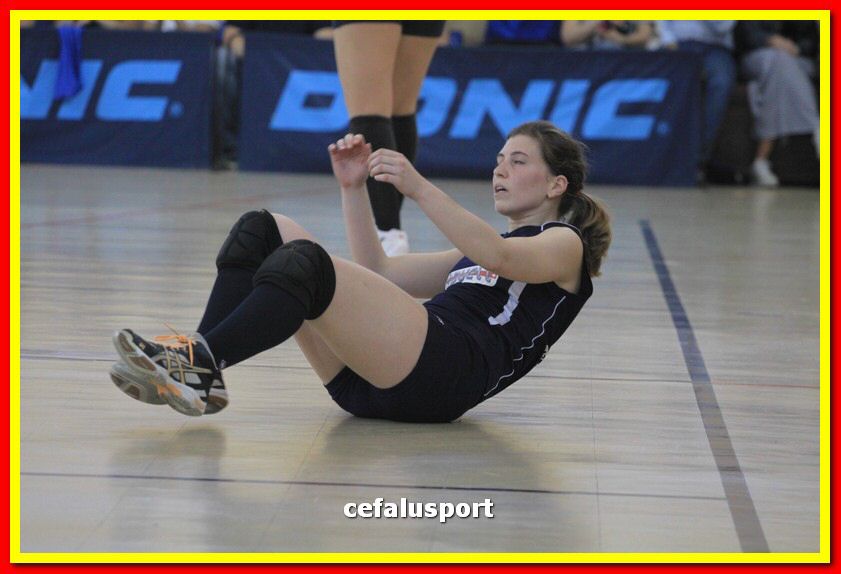 150523 volley 446_tn.jpg